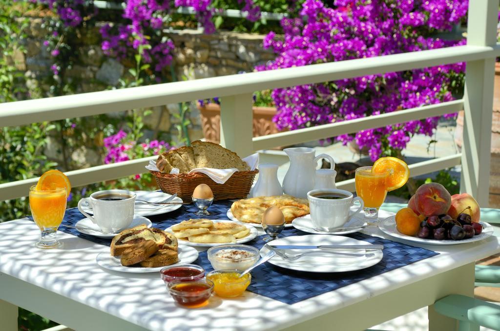Konstantina Studios Alonnisos Town ภายนอก รูปภาพ