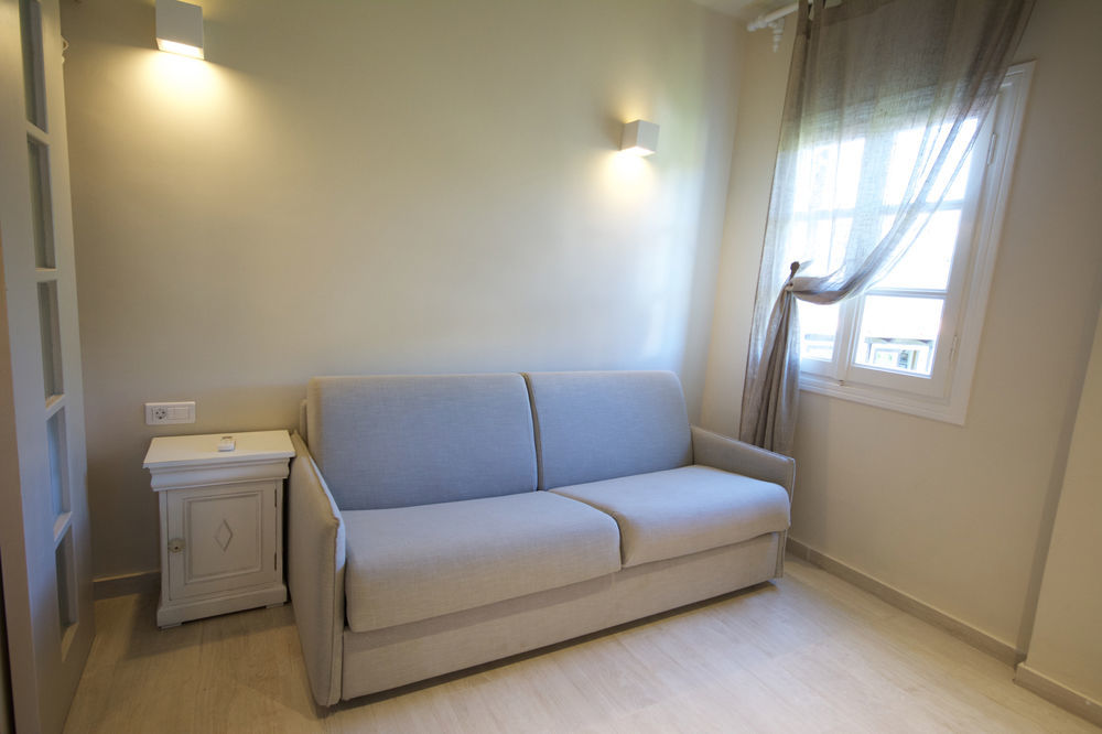 Konstantina Studios Alonnisos Town ภายนอก รูปภาพ