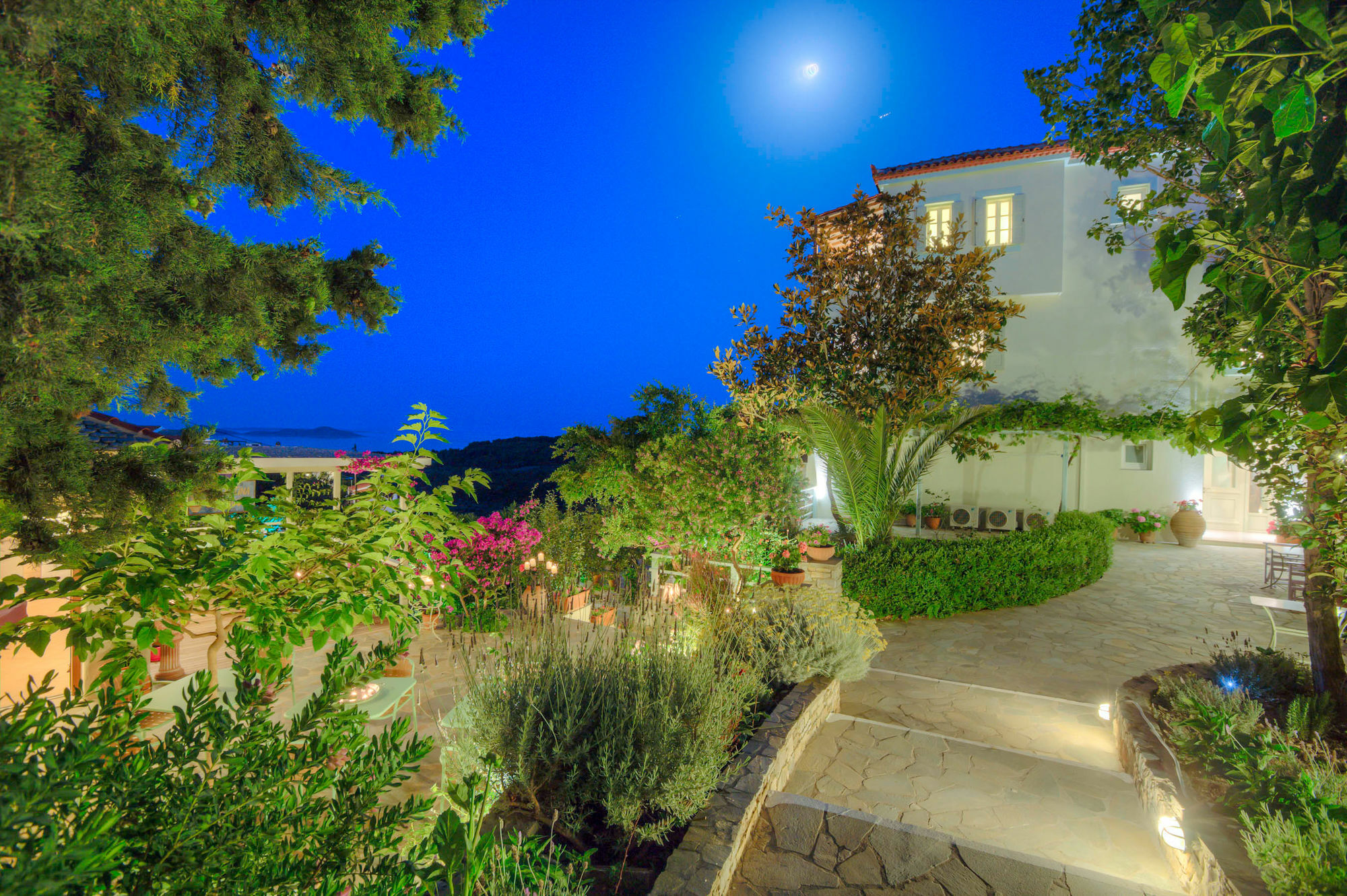 Konstantina Studios Alonnisos Town ภายนอก รูปภาพ