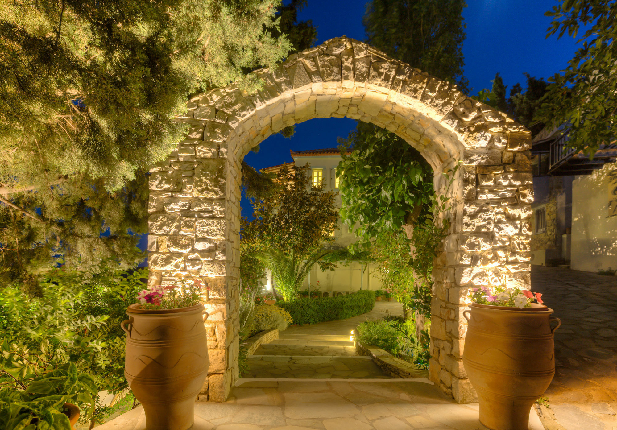 Konstantina Studios Alonnisos Town ภายนอก รูปภาพ